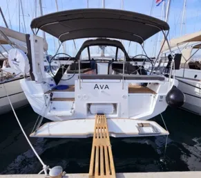 Ava (A/C & gen)