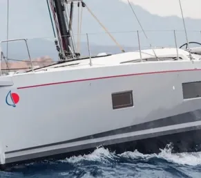Sunsail 52.4