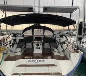 OCEAN'S BLUE