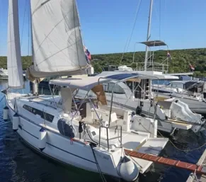 Apolonia
